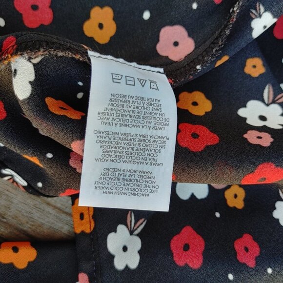 Lovely CABI Floral Blouse Women's XL Deep V neck Striped Cuffs - Picture 5 of 8